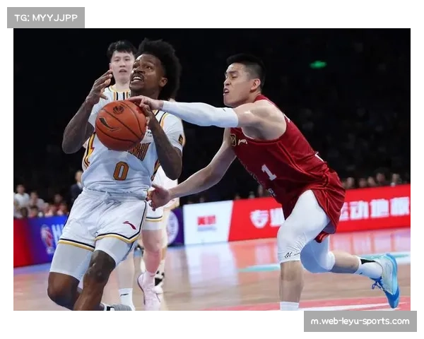 媒体人透露上海外援古德温昨日傍晚抵队正积极办理新赛季相关手续